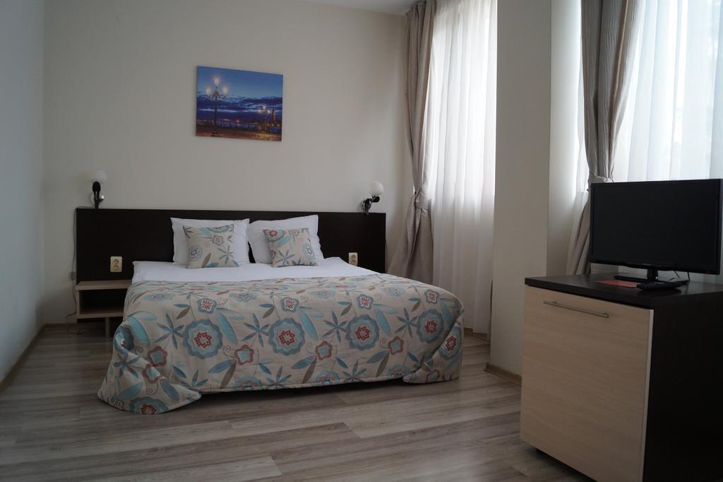 Hotel Kardjali Кырджали Экстерьер фото