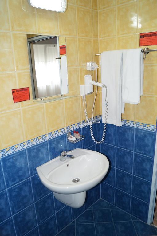 Hotel Kardjali Кырджали Экстерьер фото
