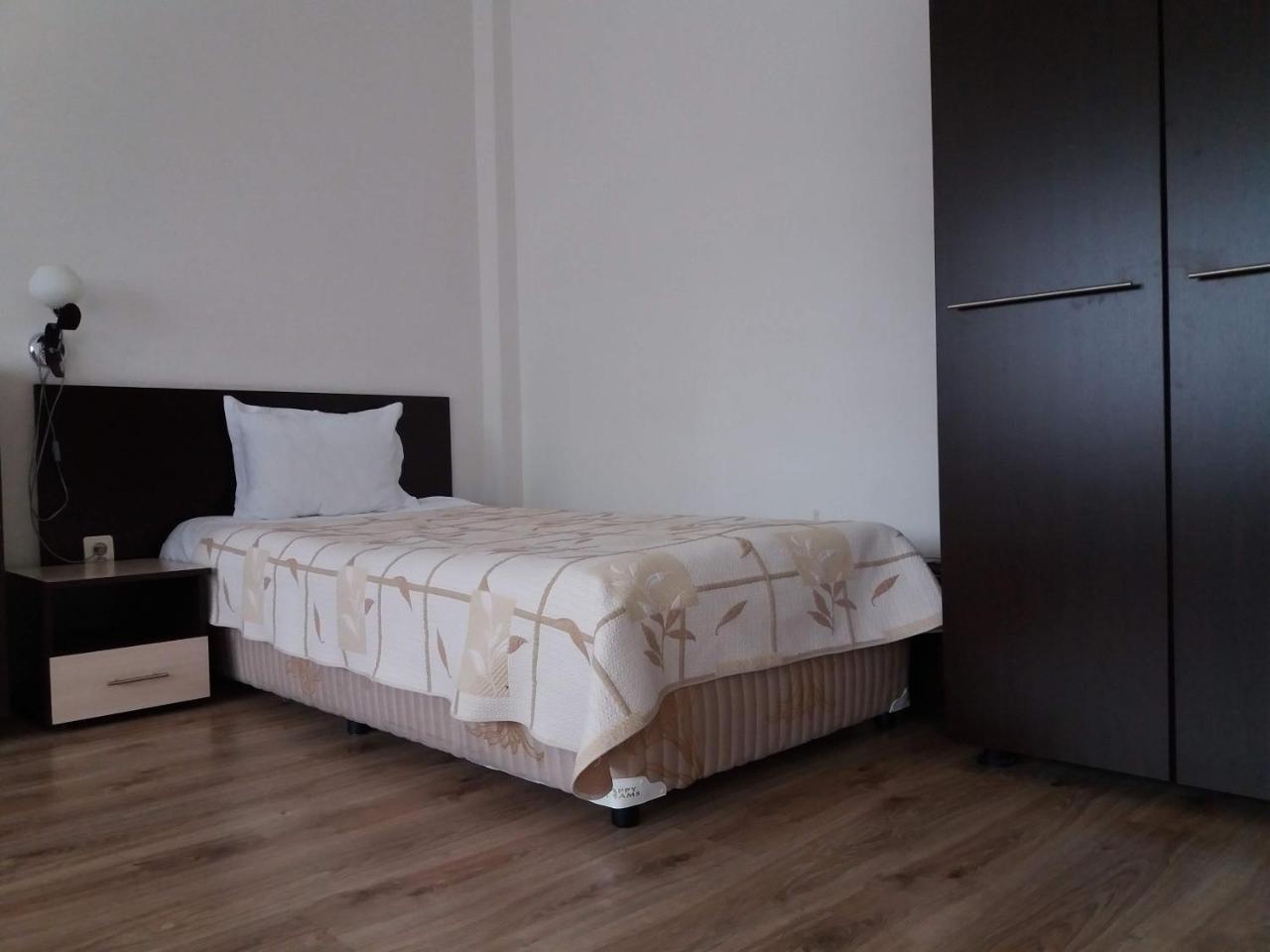 Hotel Kardjali Кырджали Экстерьер фото